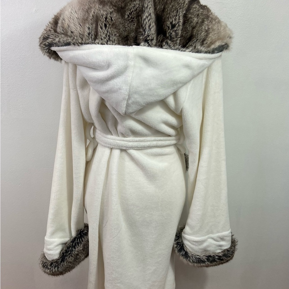 NWT Pottery Barn Caramel Faux Fur Ombre Robe Ivory Sz Small Hooded Cozy Luxury - Picture 5 of 10